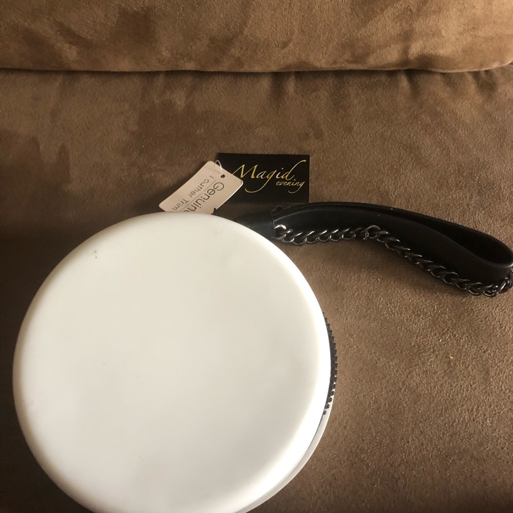 White purse clutch